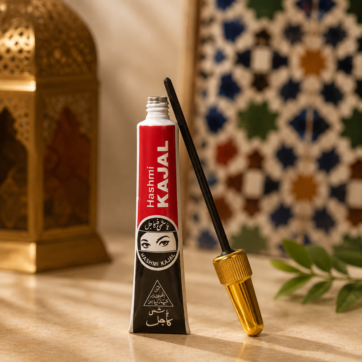 Kajal Hashmi in Tubetto – Eyeliner Cremoso ad Alta Definizione